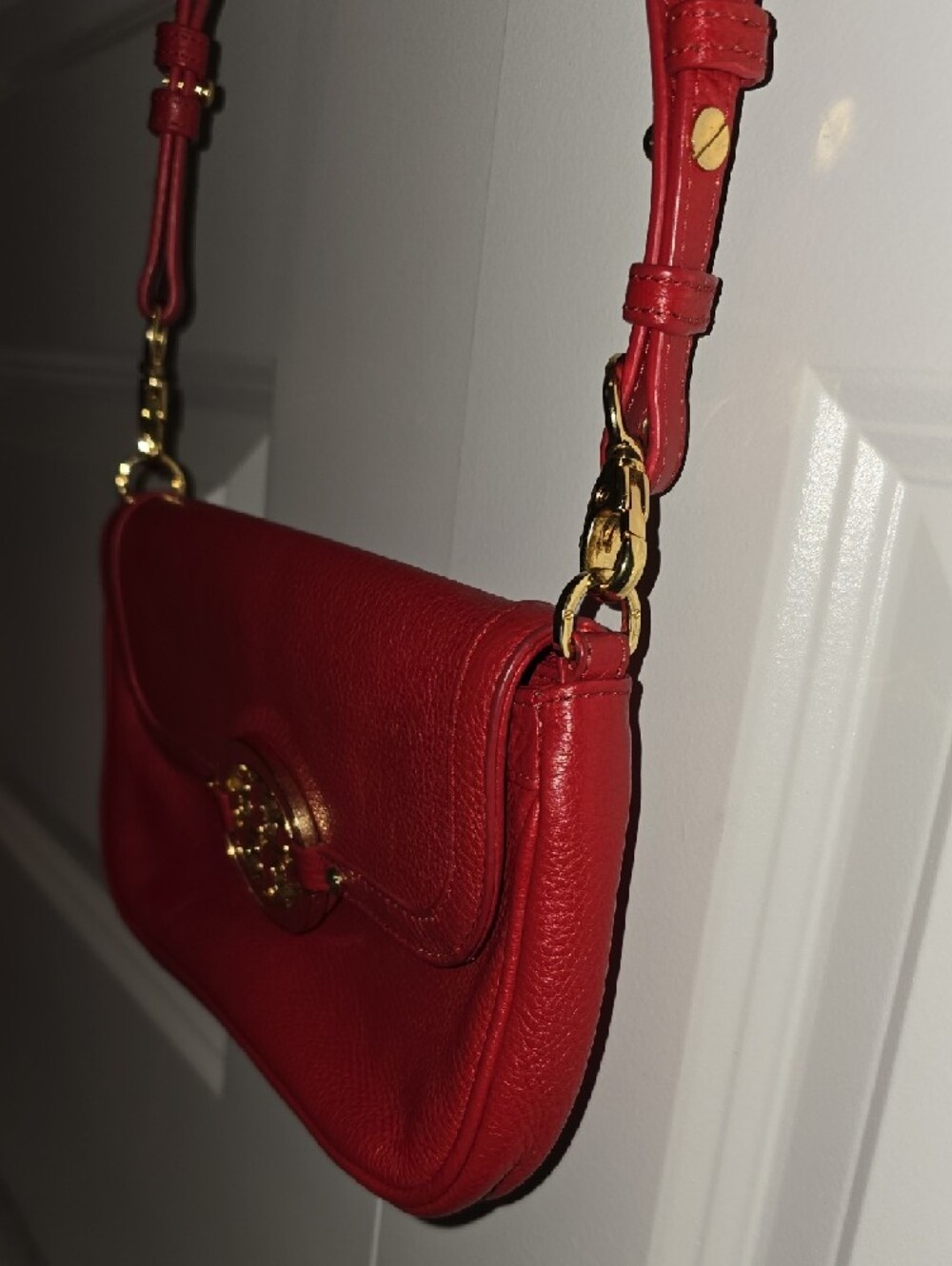 Tory Burch Red Leather Flap Crossbody with Gold Logo Hardware - Picture 5 of 11
